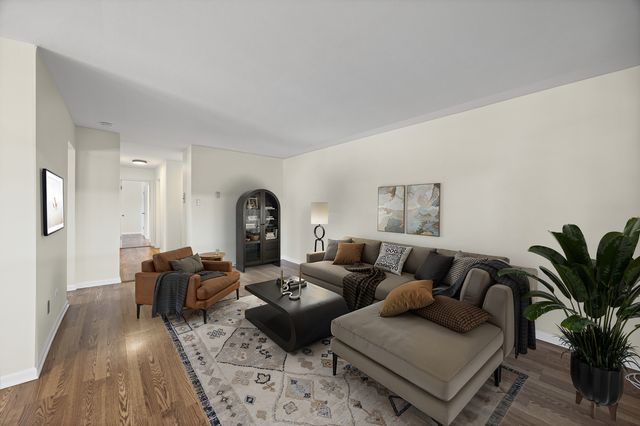 444 Washington Boulevard 207, Oak Park, IL 60302