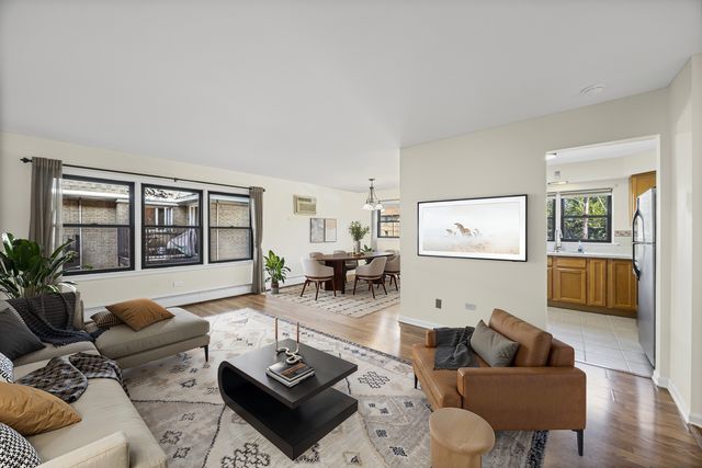 444 Washington Boulevard 207, Oak Park, IL 60302