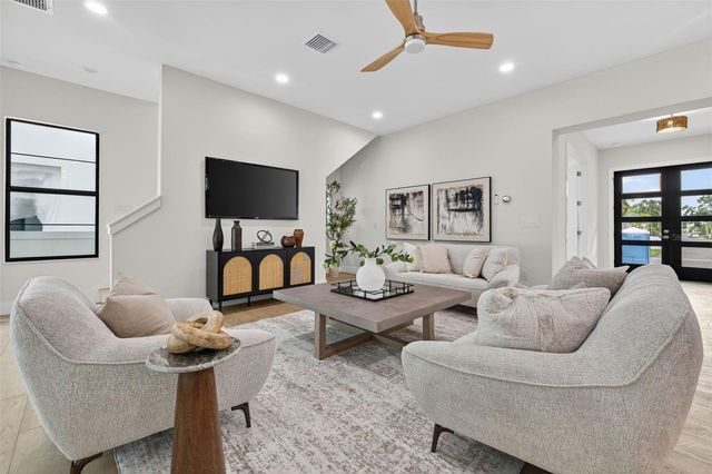 4527 26TH AVENUE S, St Petersburg, FL 33711