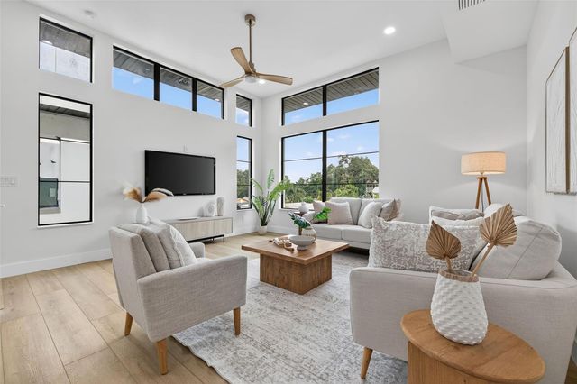 4527 26TH AVENUE S, St Petersburg, FL 33711