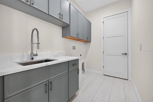 4527 26TH AVENUE S, St Petersburg, FL 33711