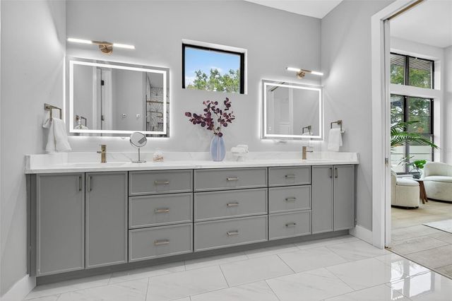 4527 26TH AVENUE S, St Petersburg, FL 33711