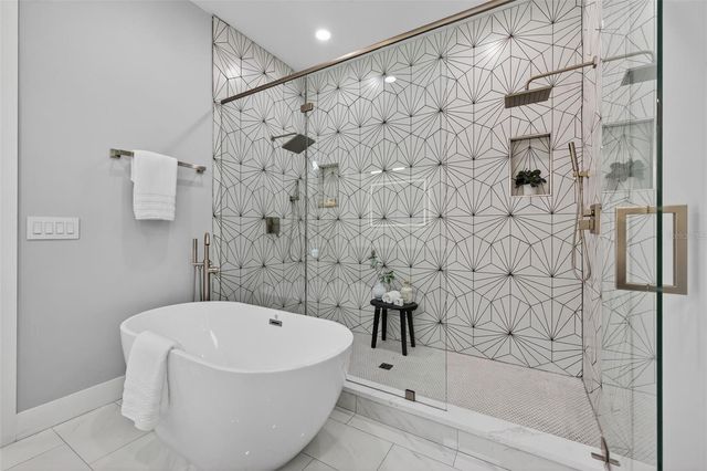 4527 26TH AVENUE S, St Petersburg, FL 33711