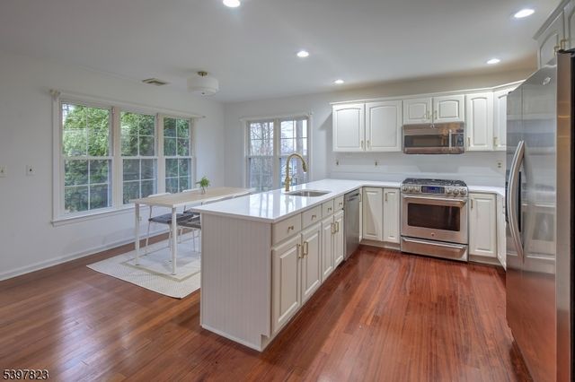 1 Dogwood Dr, Mendham Twp., NJ 07960