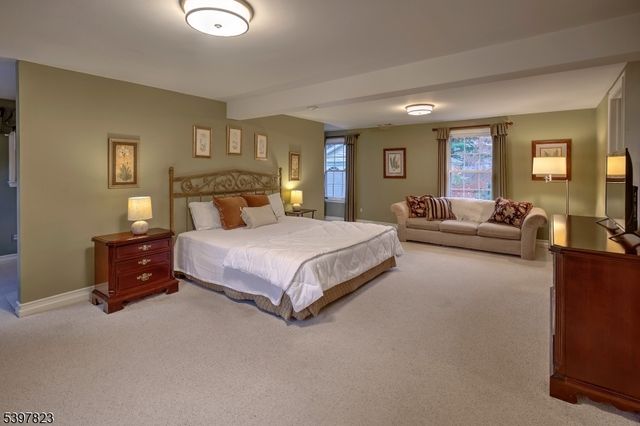 1 Dogwood Dr, Mendham Twp., NJ 07960