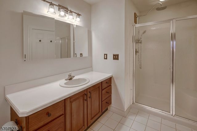 1 Dogwood Dr, Mendham Twp., NJ 07960