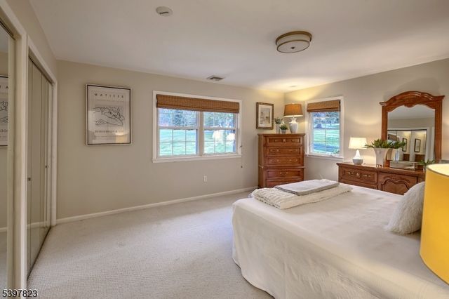 1 Dogwood Dr, Mendham Twp., NJ 07960