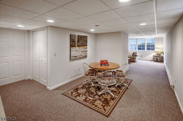 1 Dogwood Dr, Mendham Twp., NJ 07960