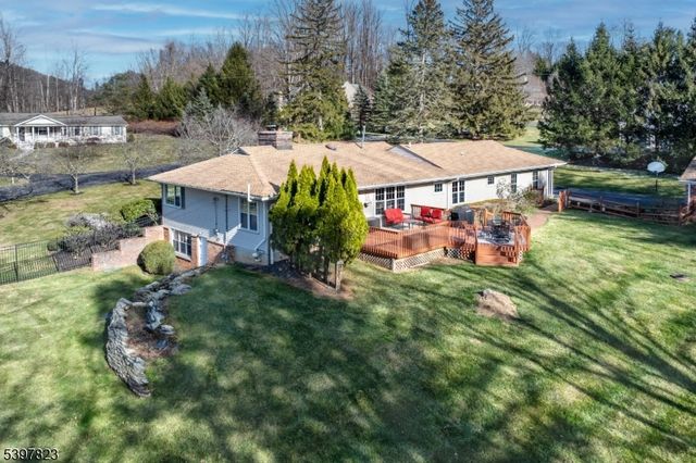 1 Dogwood Dr, Mendham Twp., NJ 07960