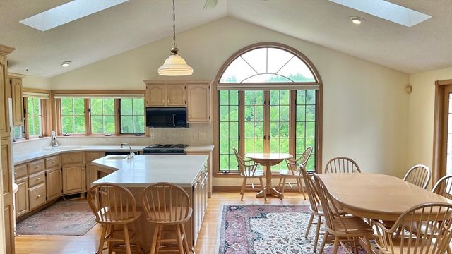 34 Leahey Ave, South Hadley, MA 01075