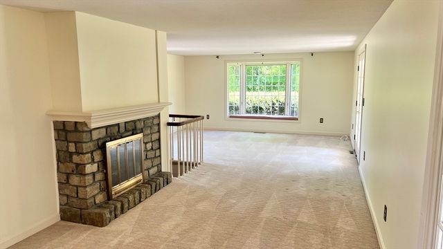 34 Leahey Ave, South Hadley, MA 01075