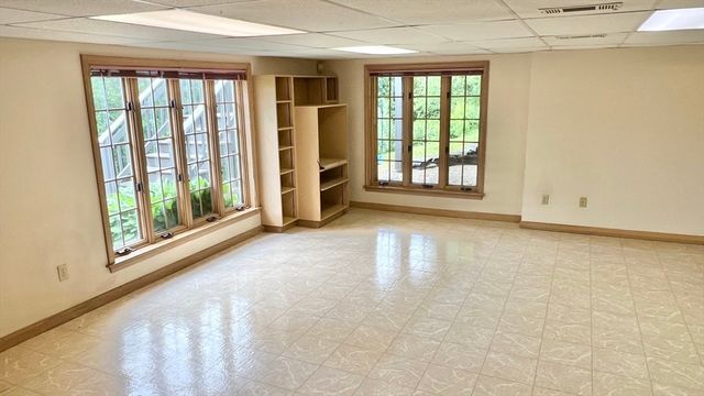 34 Leahey Ave, South Hadley, MA 01075