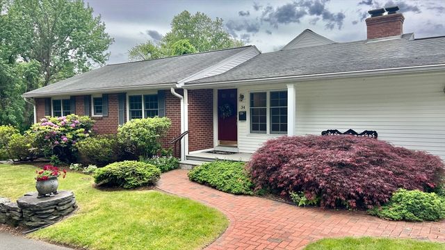 34 Leahey Ave, South Hadley, MA 01075
