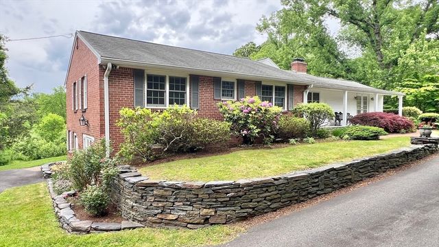 34 Leahey Ave, South Hadley, MA 01075