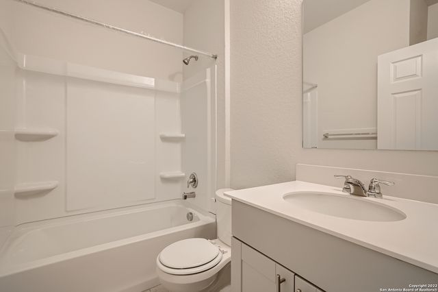 11107 Hilltop Barn, San Antonio, TX 78254