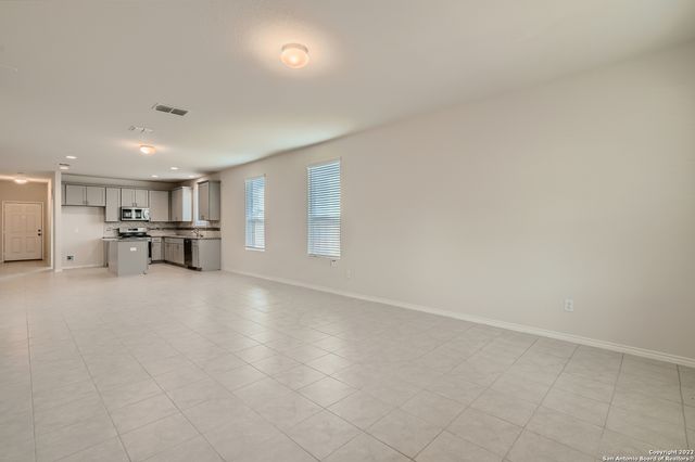 11107 Hilltop Barn, San Antonio, TX 78254