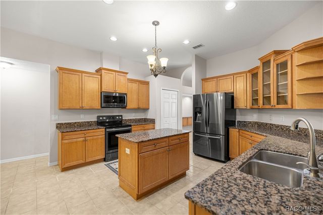 11250 N Blackfoot Point, Citrus Springs, FL 34434