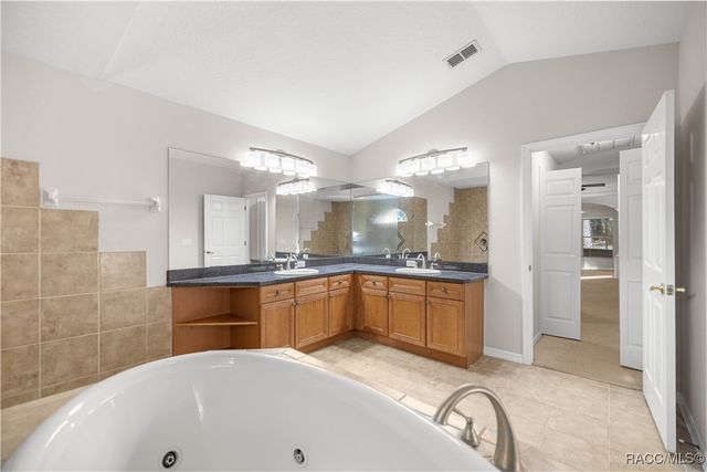 11250 N Blackfoot Point, Citrus Springs, FL 34434