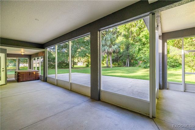 11250 N Blackfoot Point, Citrus Springs, FL 34434