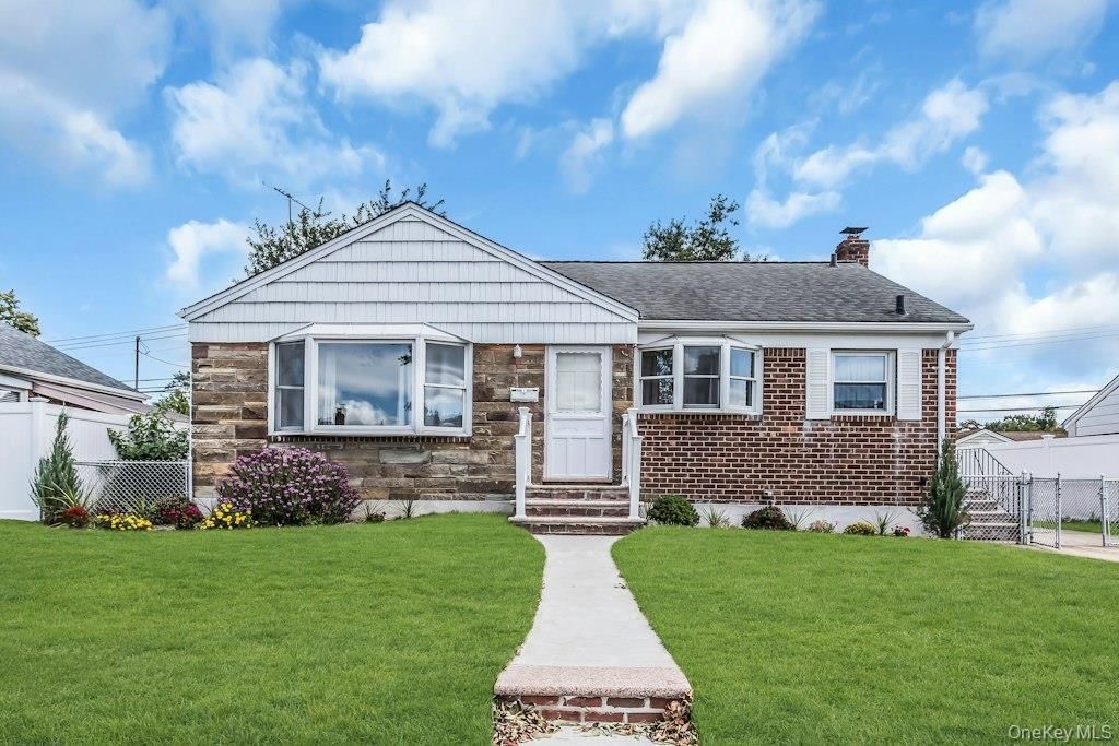 74 Bette Road, East Meadow, NY 11554 — exterior