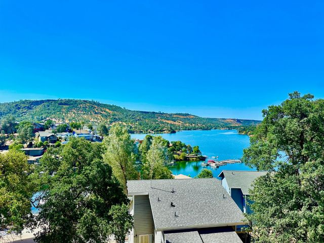 454 Hilltop Estates Dr, Copperopolis, CA 95228