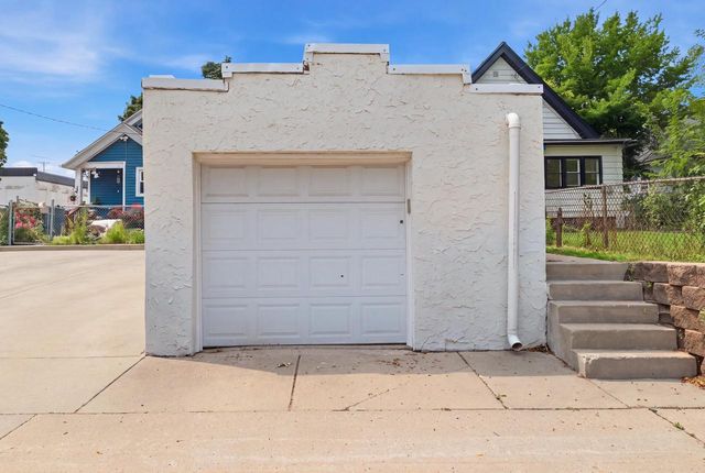 1312 S 65th STREET, West Allis, WI 53214