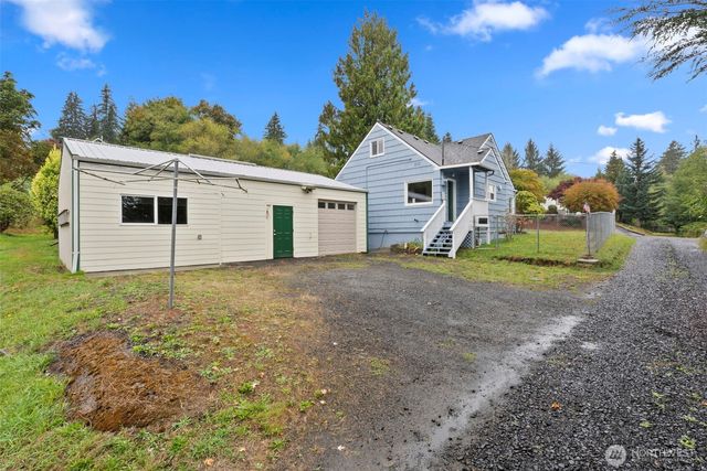 720 Washington Avenue, Raymond, WA 98577