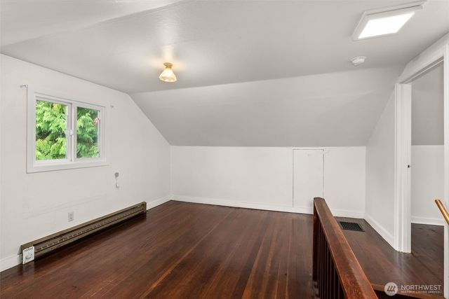 720 Washington Avenue, Raymond, WA 98577