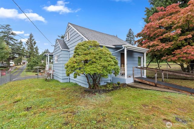 720 Washington Avenue, Raymond, WA 98577