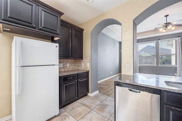 204 Echo Brook Lane, Dickinson, TX 77539