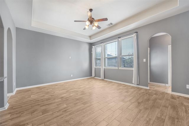 204 Echo Brook Lane, Dickinson, TX 77539