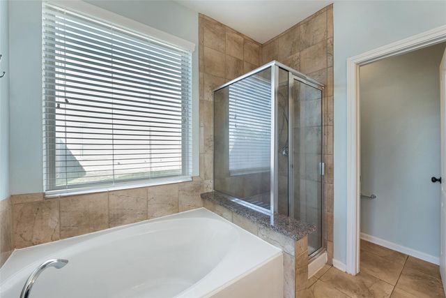 204 Echo Brook Lane, Dickinson, TX 77539