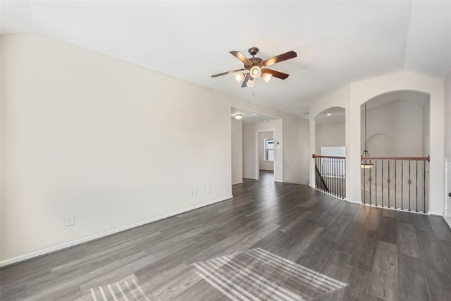 204 Echo Brook Lane, Dickinson, TX 77539