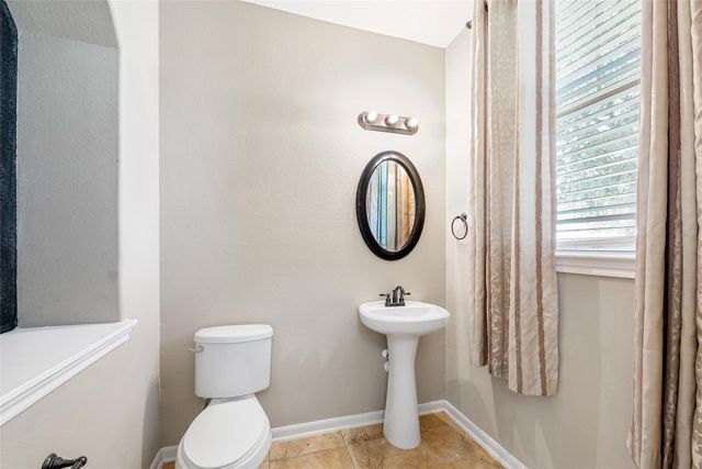 204 Echo Brook Lane, Dickinson, TX 77539