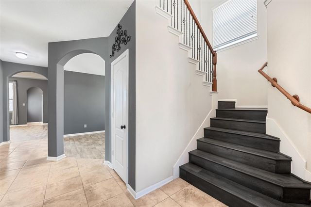 204 Echo Brook Lane, Dickinson, TX 77539