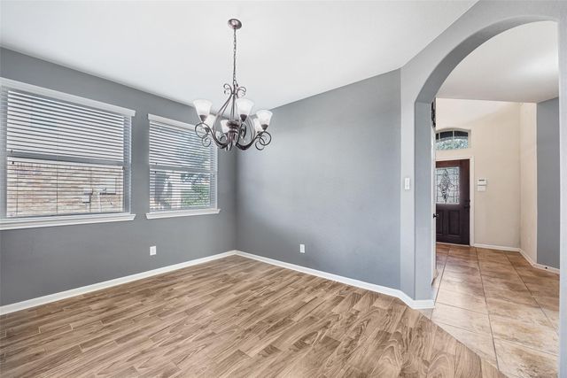 204 Echo Brook Lane, Dickinson, TX 77539