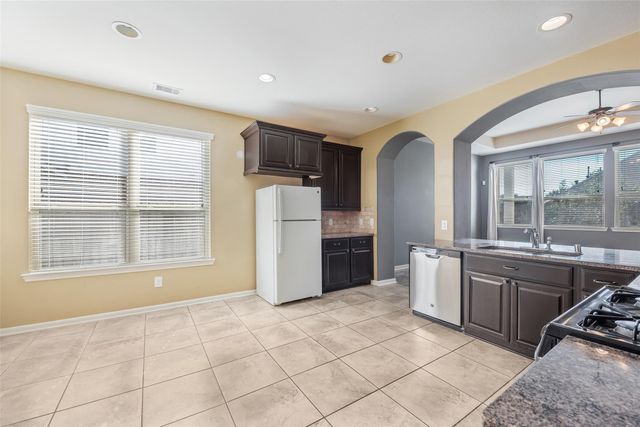 204 Echo Brook Lane, Dickinson, TX 77539