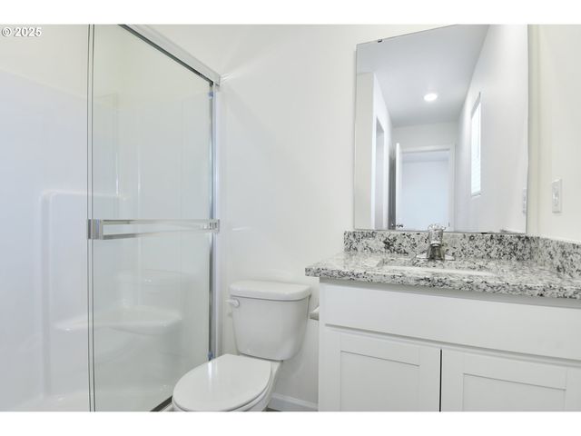 3990 Sw DUNIWAY Ln, Gresham, OR 97080