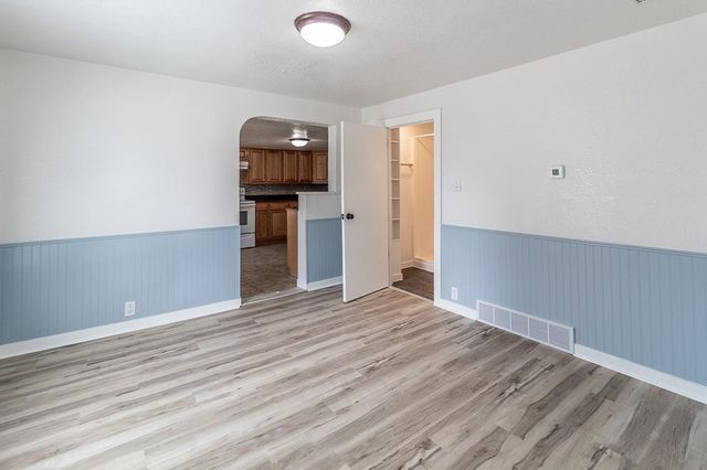 803 SHIOCTON STREET, New London, WI 54961
