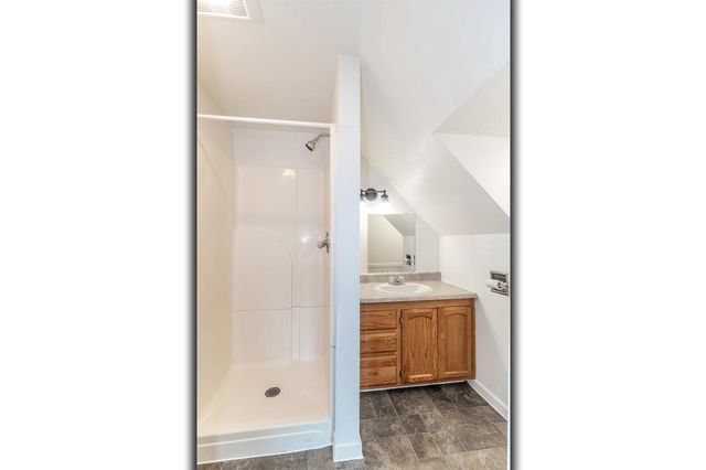 803 SHIOCTON STREET, New London, WI 54961