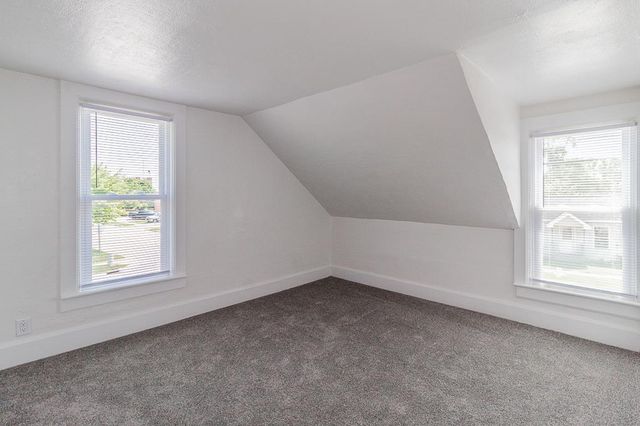 803 SHIOCTON STREET, New London, WI 54961