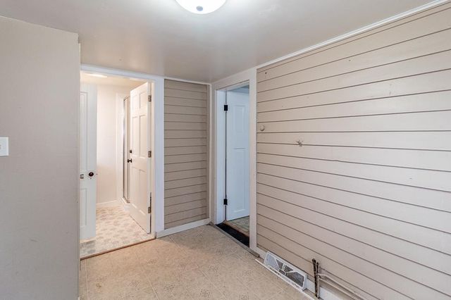 803 SHIOCTON STREET, New London, WI 54961