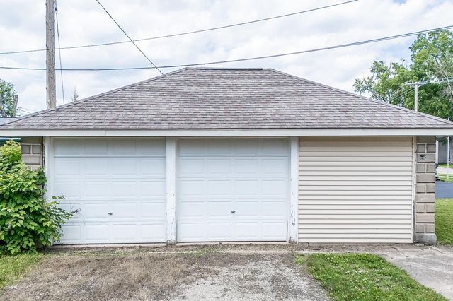 803 SHIOCTON STREET, New London, WI 54961