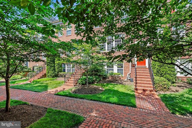 8046 RESERVE WAY, Vienna, VA 22182
