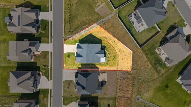 6235 Kershaw Meadows Road, Pfafftown, NC 27040