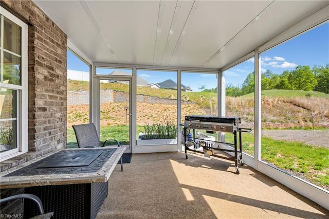 6235 Kershaw Meadows Road, Pfafftown, NC 27040