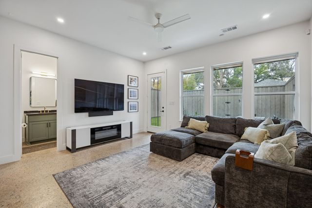 5104 Vandelia Street, Dallas, TX 75235