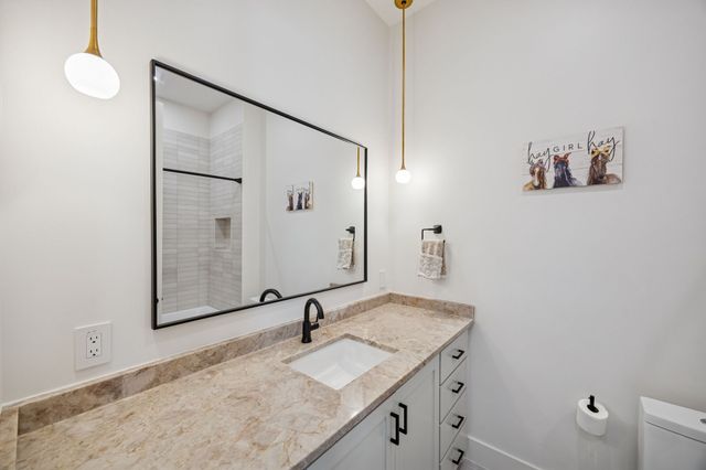 5104 Vandelia Street, Dallas, TX 75235