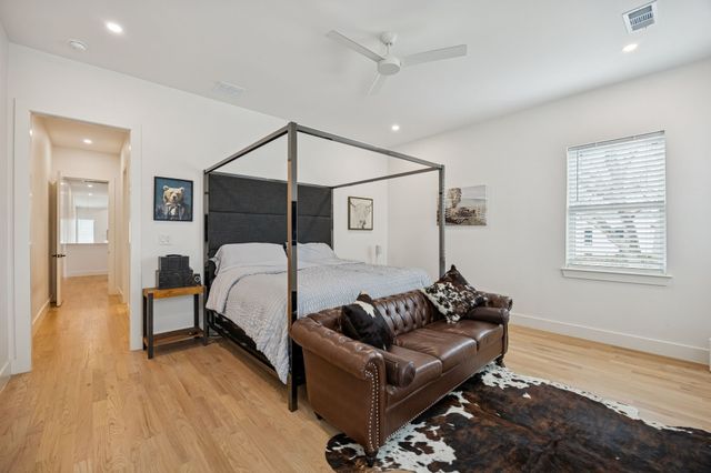 5104 Vandelia Street, Dallas, TX 75235