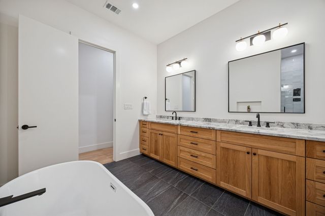 5104 Vandelia Street, Dallas, TX 75235